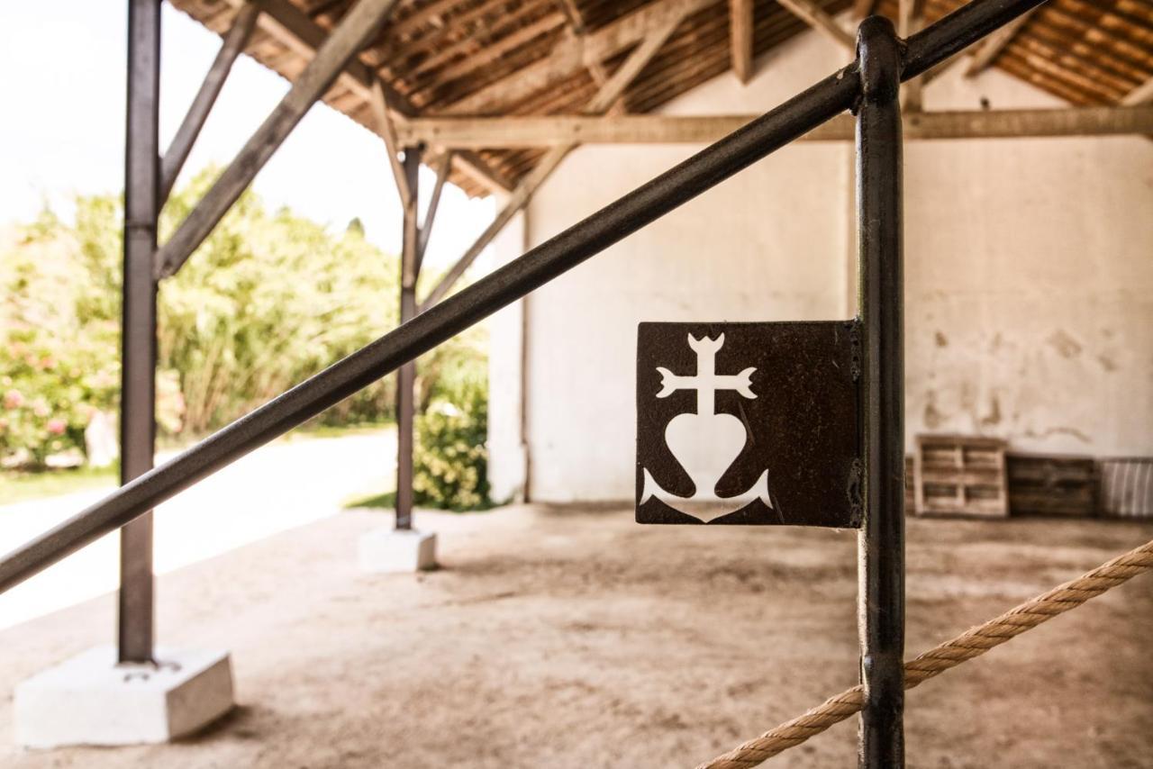 アルバロン Mas De Bouvet En Camargue Bed & Breakfast エクステリア 写真