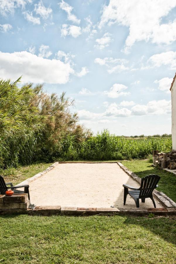 アルバロン Mas De Bouvet En Camargue Bed & Breakfast エクステリア 写真