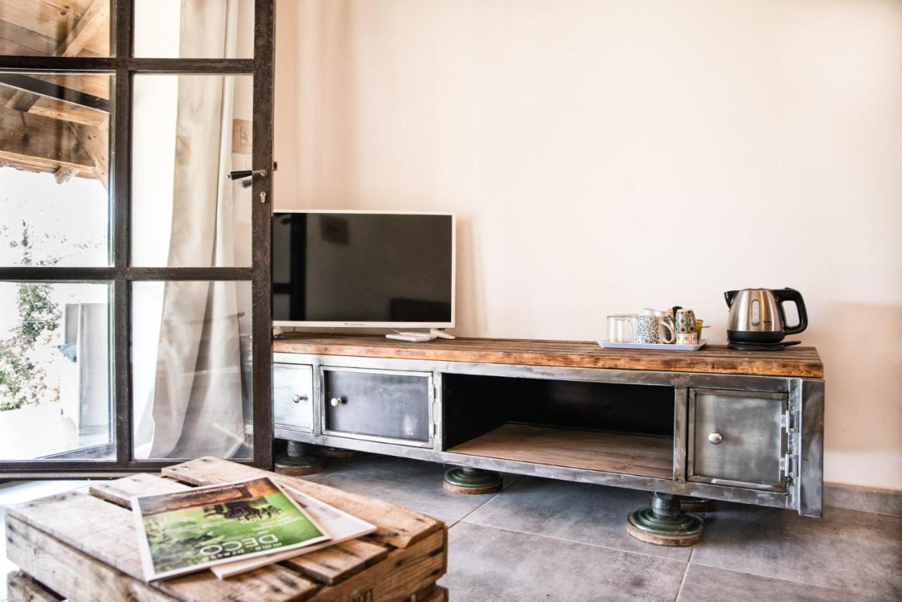 アルバロン Mas De Bouvet En Camargue Bed & Breakfast エクステリア 写真